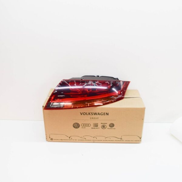 8J0945096L - AUDI TT 8J MK2 Rear Right Taillight 8J0945096L NEW GENUINE