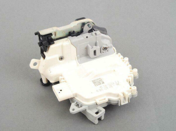 8J1837016F - NEW AUDI A1 8X FRONT RIGHT DOOR LOCK LHD 8J1837016F ORIGINAL