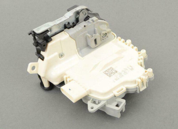 8J1837016F - NEW AUDI A1 8X FRONT RIGHT DOOR LOCK LHD 8J1837016F ORIGINAL