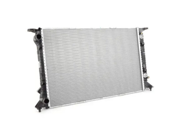 8K0121251AJ - NEW AUDI Q5 8R COOLING RADIATOR 8K0121251AJ ORIGINAL