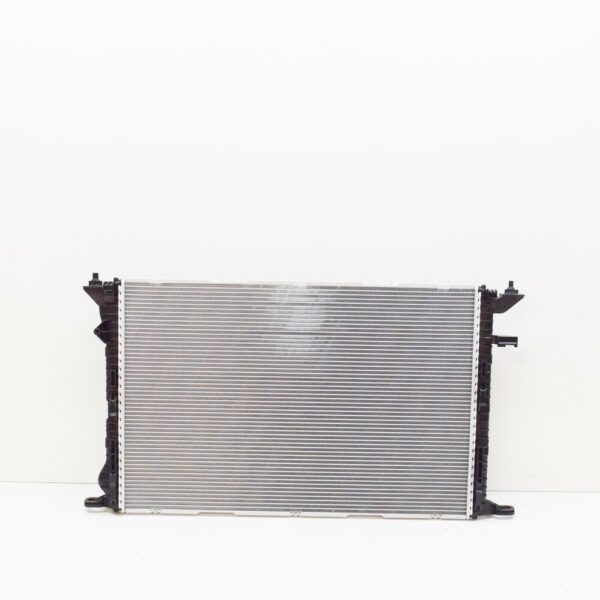 8K0121251L - NEW AUDI A4 B8 COOLING RADIATOR 8K0121251L ORIGINAL
