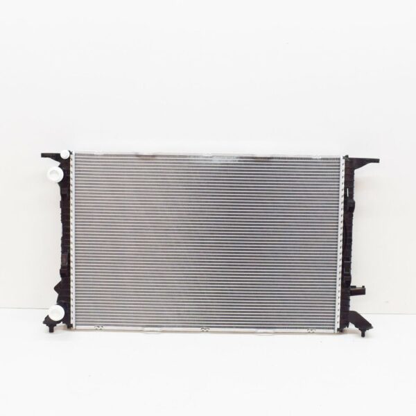 8K0121251L - NEW AUDI A4 B8 COOLING RADIATOR 8K0121251L ORIGINAL