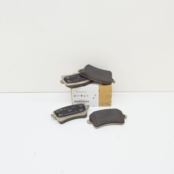 8K0698451L - NEW AUDI A4 B8 REAR WHEEL BRAKE PAD SET 8K0698451L