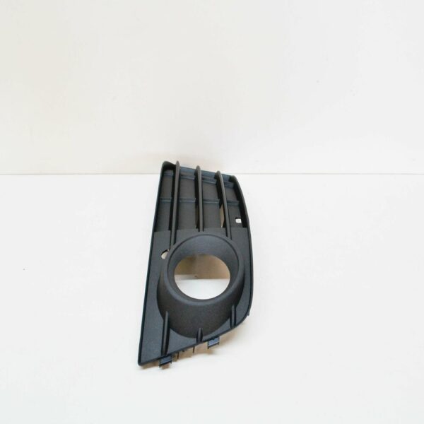 8K0807681A01C - NEW AUDI A4 B8 FRONT BUMPER FOG LIGHT LEFT GRILLE 8K0807681A01C