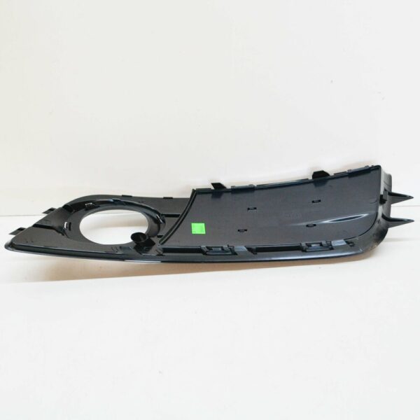 8K0807681C01C - NEW AUDI A4 B8 LEFT FOG LIGHT GRILLE S-LINE 8K0807681C01C 8K0807681C 2010