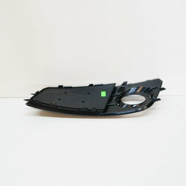8K0807681C01C - NEW AUDI A4 B8 LEFT FOG LIGHT GRILLE S-LINE 8K0807681C01C 8K0807681C 2010