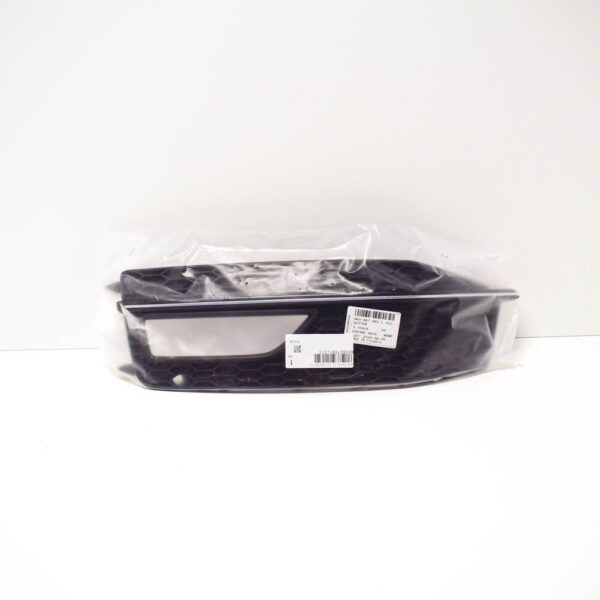 8K0807681L01C - NEW AUDI A4 B8 LEFT FOG LIGHT GRILLE 8K0807681L01C 2014OEM