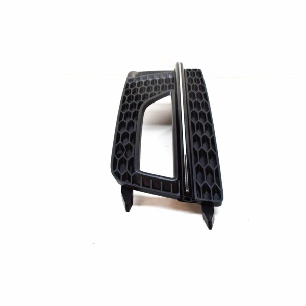 8K0807682N01C - NEW AUDI B8 FRONT RIGHT LOWER BUMPER GRILL 8K0807682N01C ORIGINAL