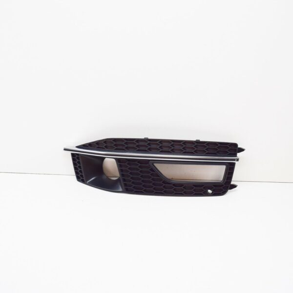8K0807682Q01C - NEW AUDI A4 B8 FRONT BUMPER RIGHT FOG LIGHT GRILLE  8K0807682Q01C 2014