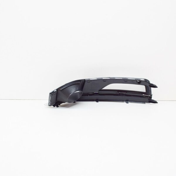 8K0807682Q01C - NEW AUDI A4 B8 FRONT BUMPER RIGHT FOG LIGHT GRILLE  8K0807682Q01C 2014