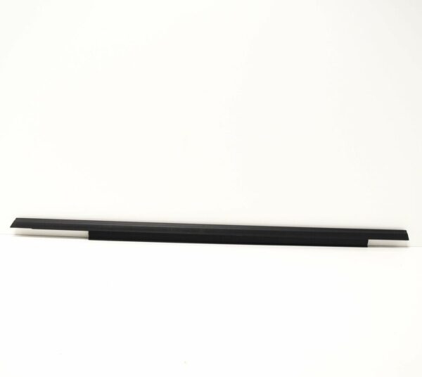 8K0839478F - NEW AUDI A4 B8 REAR RIGHT WINDOW TRIM 8K0839478F 2014