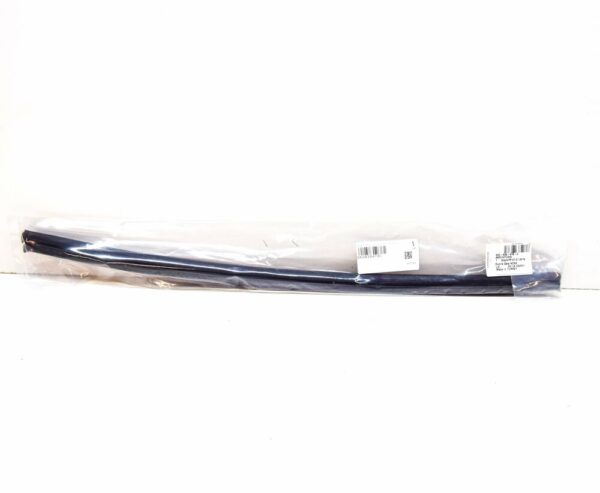 8K0839479C - NEW AUDI A4 B8 REAR LEFT DOOR WINDOW SLOT SEAL TRIM 8K0839479C