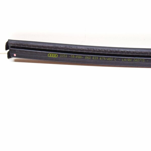 8K0839479C - NEW AUDI A4 B8 REAR LEFT DOOR WINDOW SLOT SEAL TRIM 8K0839479C