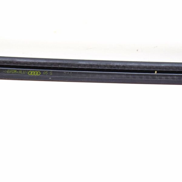 8K0839479C - NEW AUDI A4 B8 REAR LEFT DOOR WINDOW SLOT SEAL TRIM 8K0839479C