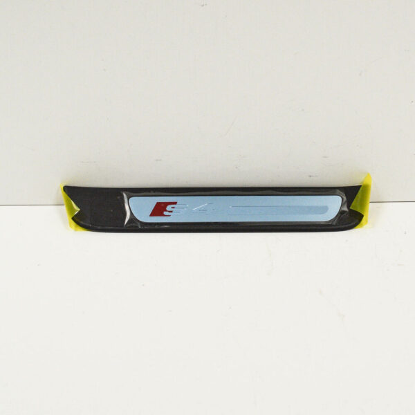 8K0853376A01C - NEW AUDI A4 B8 REAR RIGHT DOOR SILL PLATE 8K0853376A01C ORIGINAL