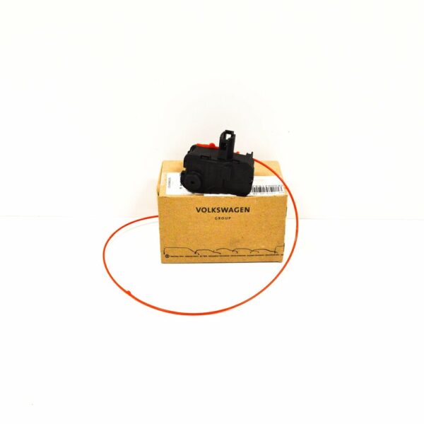 8K0862153J - NEW AUDI A4 B8 FUEL TANK FLAP ACTUATOR 8K0862153J ORIGINAL