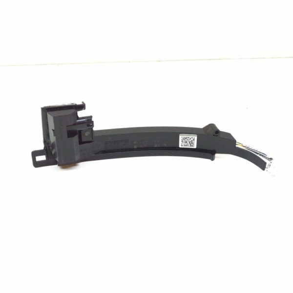 8K0949102E - NEW AUDI A5 8T RIGHT WING MIRROR TURN INDICATOR 8K0949102E