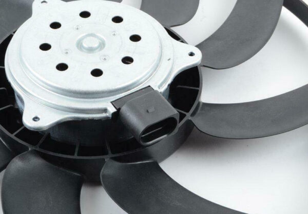 8K0959455T - NEW AUDI A4 B8 LEFT RADIATOR FAN 8K0959455T ORIGINAL