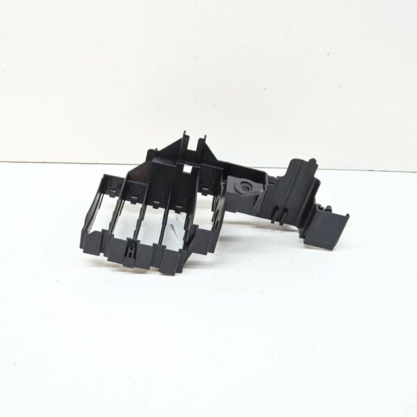 8K0971845A - NEW AUDI A4 B8 ALLROAD RIGHT REAR FUSE HOLDER 8K0971845A ORIGINAL