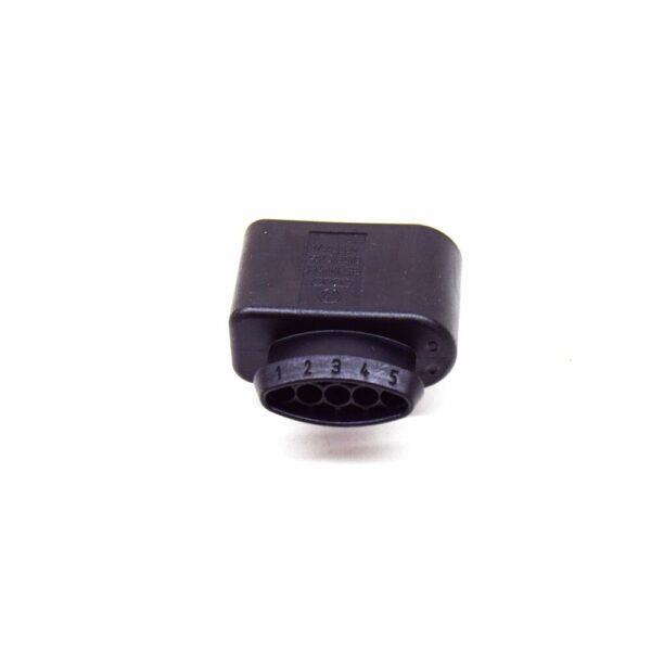 8K0973705 - NEW AUDI A1 MK1 ENGINE WIRING SET FLAT CONTACT HOUSING 5 PIN 8K0973705 ORIGINAL