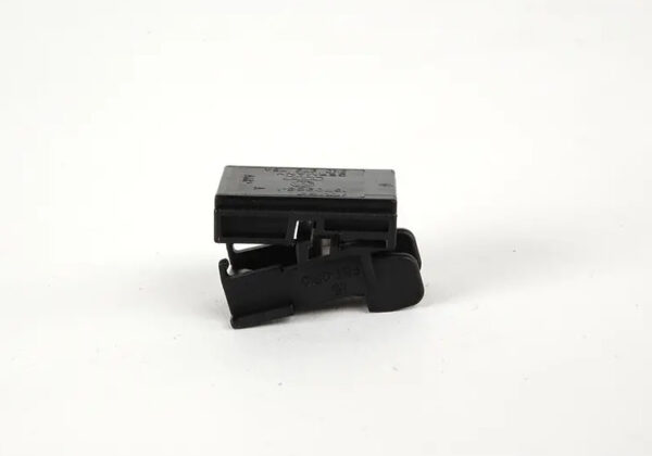 8K0973754 - NEW AUDI A1 MK1 4-PIN FLAT CONNECTOR 8K0973754 ORIGINAL