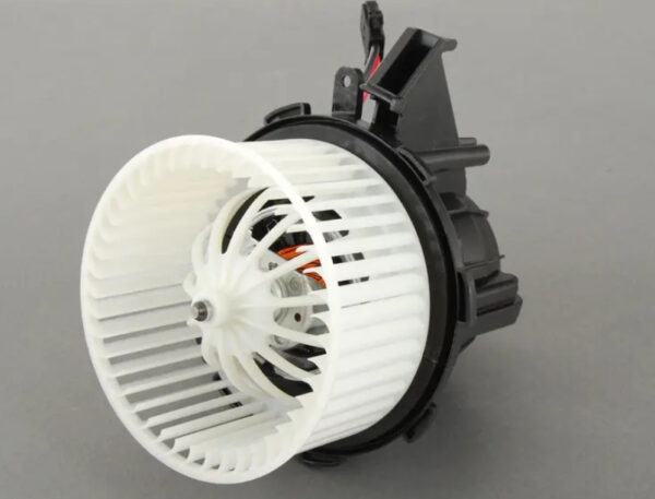8K1820021C - NEW AUDI A4 B8 HEATER BLOWER FAN LHD 8K1820021C ORIGINAL