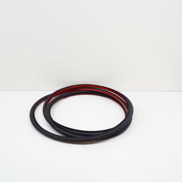 8K5839912Q - NEW AUDI A4 B8 REAR RIGHT OUTER DOOR SEAL 8K5839912Q OEM