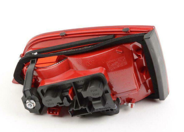 8K5945093E - NEW AUDI A4 B8 REAR LEFT INNER TAILLIGHT 8K5945093E ORIGINAL