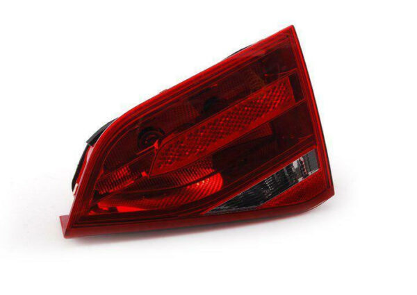 8K5945094E - NEW AUDI A4 B8 REAR RIGHT INNER TAIL LIGHT 8K5945094E ORIGINAL