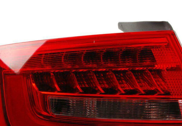 8K5945095AD - NEW AUDI A4 B8 REAR LEFT OUTER LED TAILLIGHT 8K5945095AD ORIGINAL