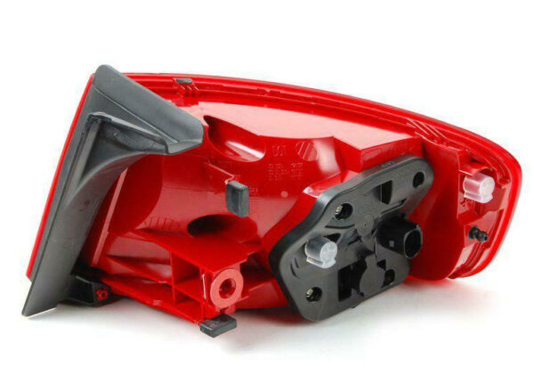 8K5945095L - NEW AUDI A4 B8 REAR LEFT OUTER LED TAILLIGHT 8K5945095L ORIGINAL