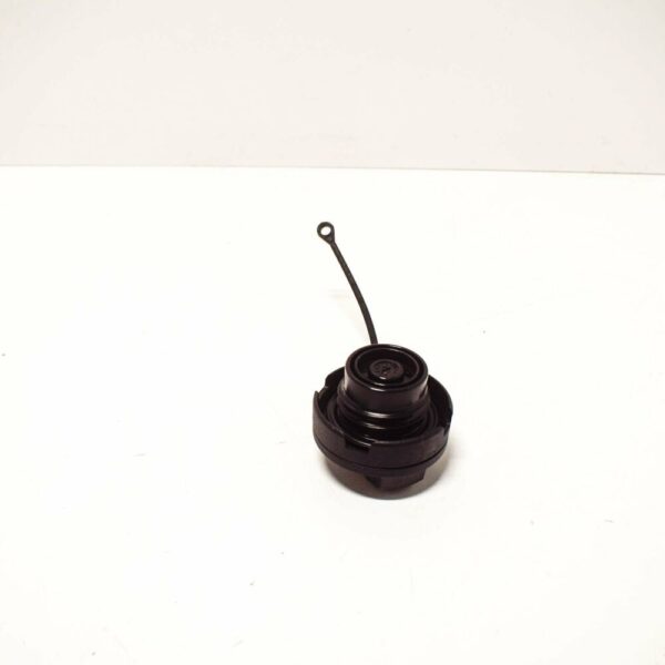 8P0201550C - NEW AUDI A3 8P FUEL GAS CAP 8P0201550C