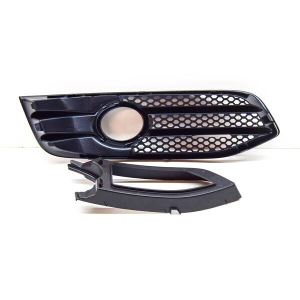 8P0807681P9B9 - NEW AUDI A3 S3 8PA FRONT LEFT LIGHT FOG GRILLE 8P0807681P9B9 2011 ORIGINAL