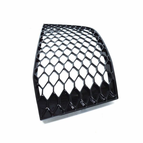 8P0807682LT94 - NEW AUDI A3 RS3 8P FRONT BUMPER RIGHT LOWER GRILL 8P0807682LT94 8P0807682L T94