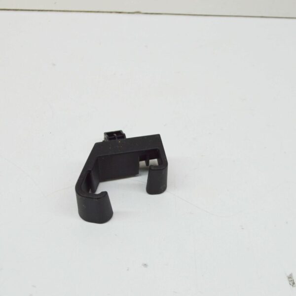 8P0881477B01C - NEW AUDI A3 8P FRONT RIGHT SEAT REAR OUTER GUIDE RAIL TRIM 8P0881477B01C