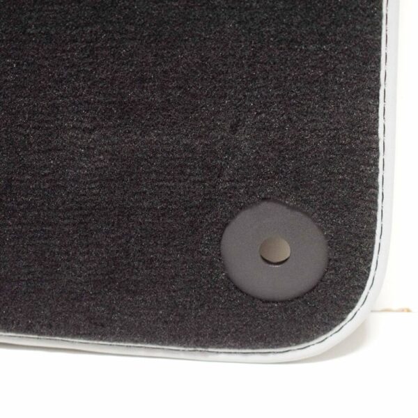 8P1061275PMNO - NEW AUDI A3 8P FRONT FLOOR MATS LHD 8P1061275P MNO
