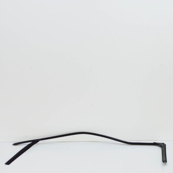 8P3837440D - NEW AUDI A3 8P FRONT RIGHT DOOR WINDOW GUIDE 8P3837440D ORIGINAL