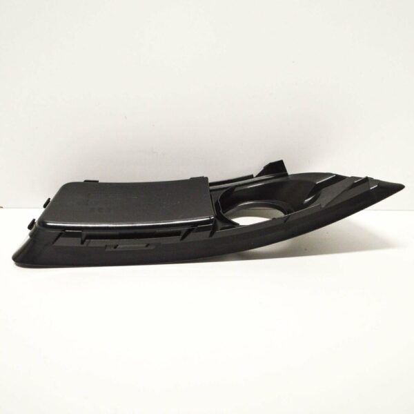 8P4807682F - NEW AUDI A3 8P RIGHT FOG LIGHT GRILLE 8P4807682F 2007 ORIGINAL