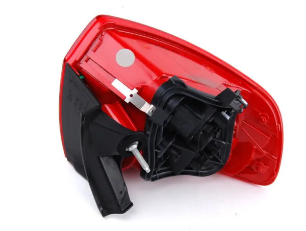 8P4945096E - NEW AUDI A3 REAR RIGHT OUTER TAIL LIGHT LAMP 8P4945096E ORIGINAL