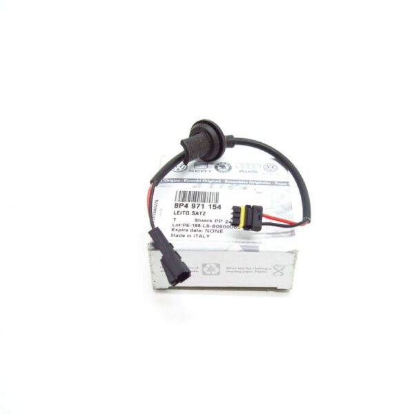 8P4971154 - NEW AUDI A3 8P SPORTBACK THIRD BRAKE LIGHT WIRING HARNESS 8P4971154 OEM