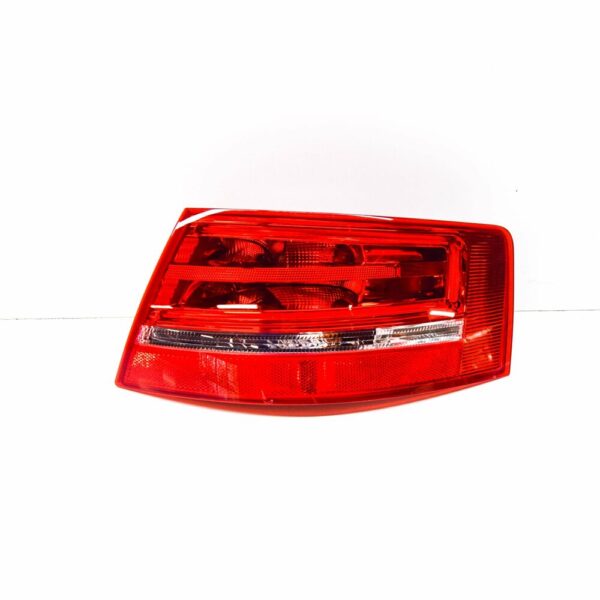 8P7945096 - NEW AUDI A3 CONVERTIBLE 8P REAR RIGHT TAIL LIGHT 8P7945096