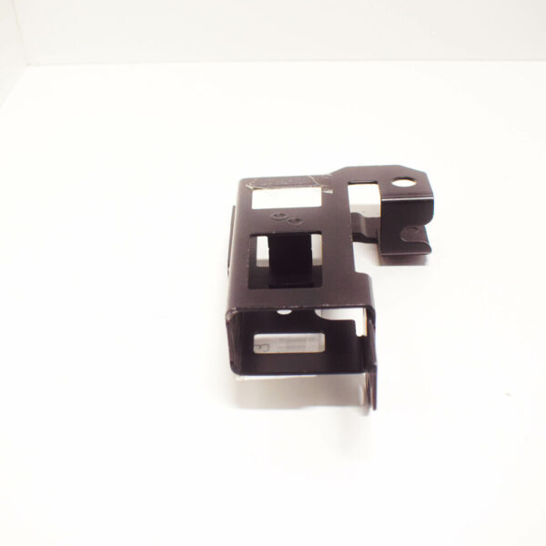 8R0121261M - NEW AUDI Q5 8R ADDITIONAL COOLANT PUMP BRACKET LEFT OUTER 8R0121261M ORIGINAL