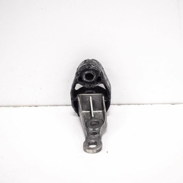 8R0253144C - NEW AUDI Q5 8R REAR EXHAUST RIGHT HANGER 8R0253144C ORIGINAL