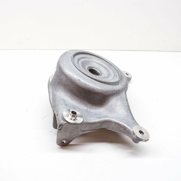 8R0412392A - NEW AUDI Q5 8R FRONT RIGHT UPPER STRUT MOUNT BRACKET 8R0412392A