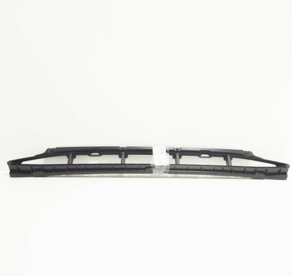 8R0807647C - NEW AUDI Q5 8R FRONT BUMPER LOWER AIR GUIDE GRILLE 8R0807647C