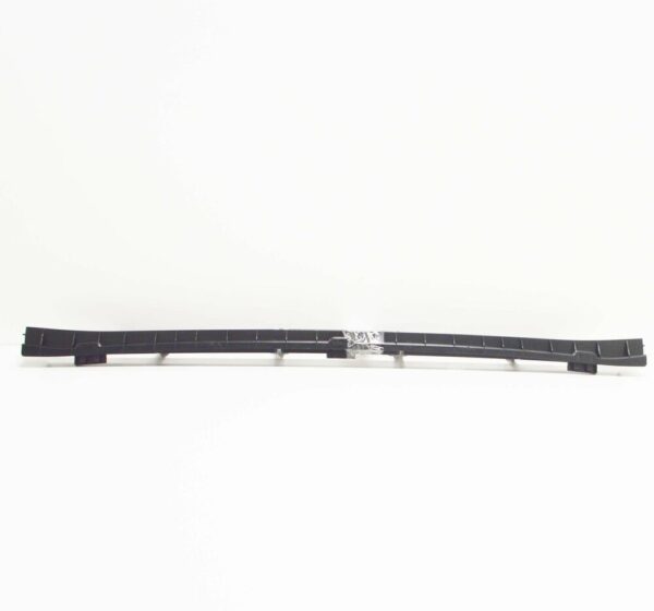 8R0807647C - NEW AUDI Q5 8R FRONT BUMPER LOWER AIR GUIDE GRILLE 8R0807647C