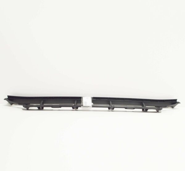 8R0807647C - NEW AUDI Q5 8R FRONT BUMPER LOWER AIR GUIDE GRILLE 8R0807647C