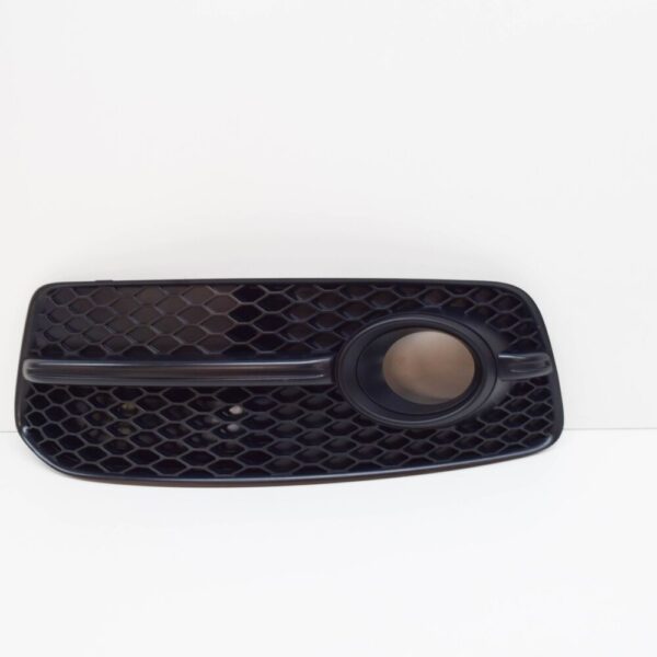 8R0807681EZDE - Audi Q5 8r fog light grille 8R0807681EZDE new original 2011