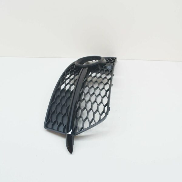 8R0807681SZDE - NEW AUDI Q5 8R LEFT FOG LIGHT GRILLE S-LINE 8R0807681SZDE 2015