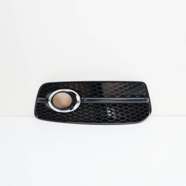 8R0807682E01C - AUDI Q5 8R Front Right Bumper Fog Light Grill 8R0807682E01C 2011 New Genuine